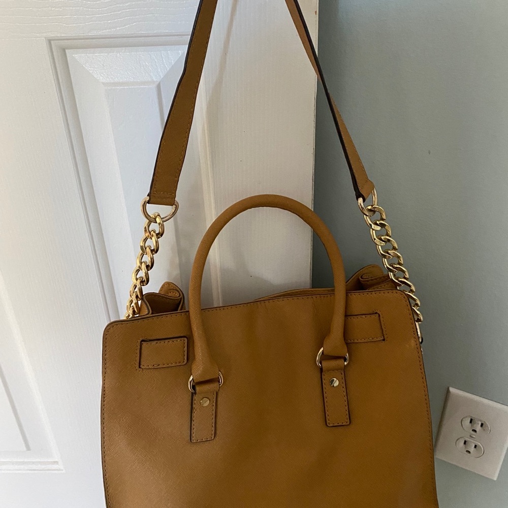 Michael Kors tote - Picture 3 of 7